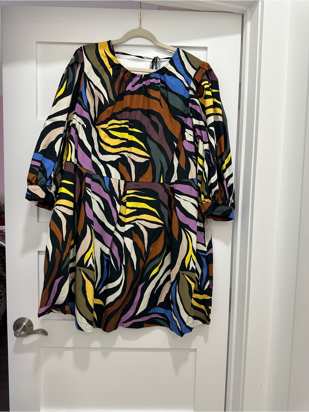 Who What Wear vibrant midi dress LIKE NEW